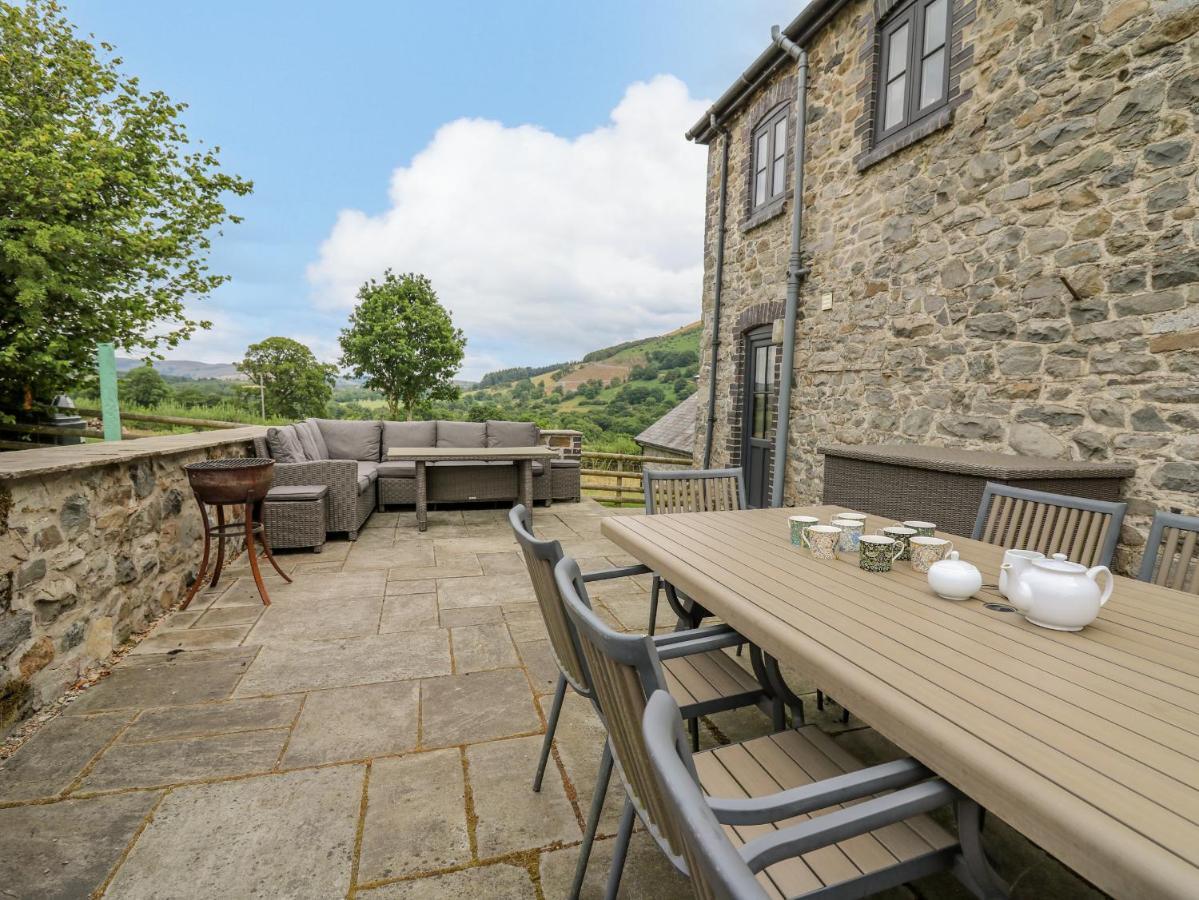 Byrdir Cottage Llanwrthwl Exterior foto